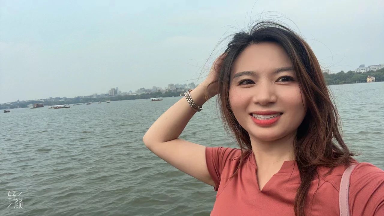 卡百利郑霞：连续3年斩获全国十大金商，年服务业主500户+