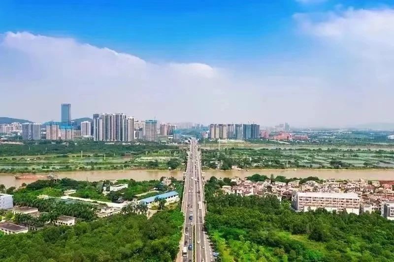 华喆仿石漆，助力全国首个&ldquo;千亿工业大镇&rdquo;焕新颜