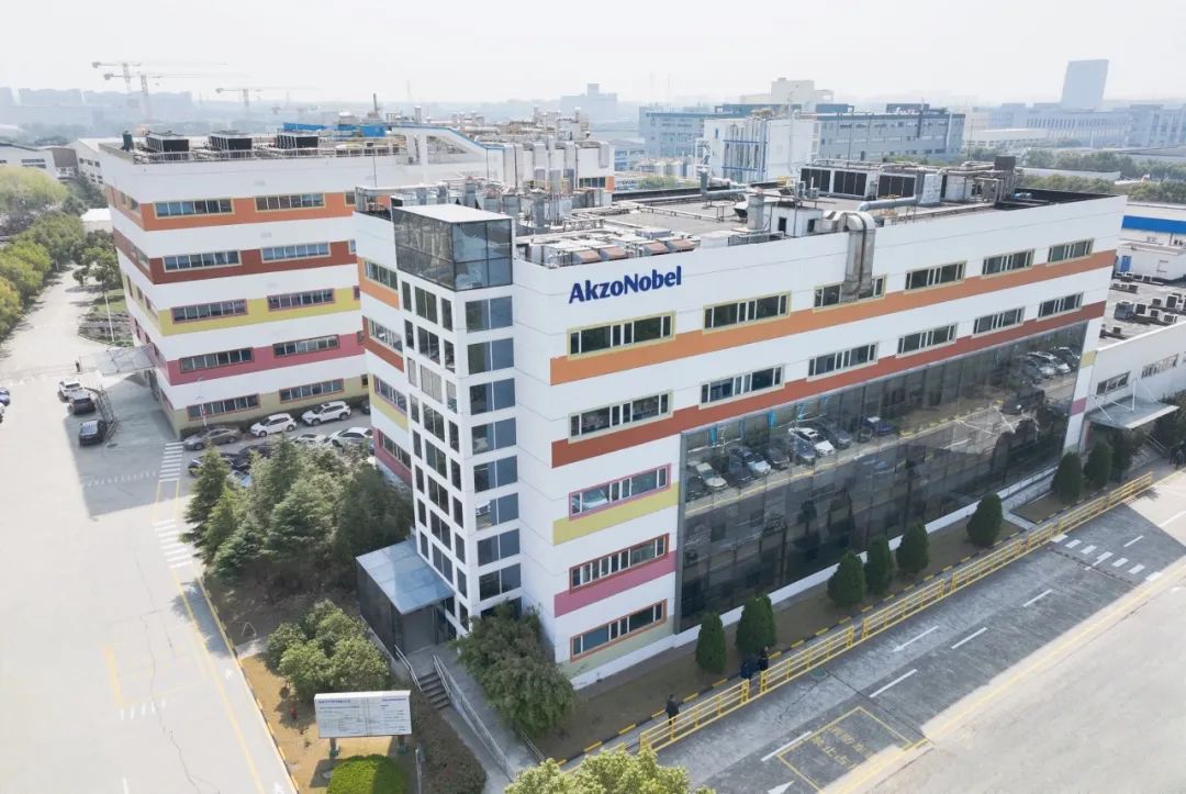 大幅提升装饰漆研发效率，阿克苏诺贝尔中国引入高通量测试机器人