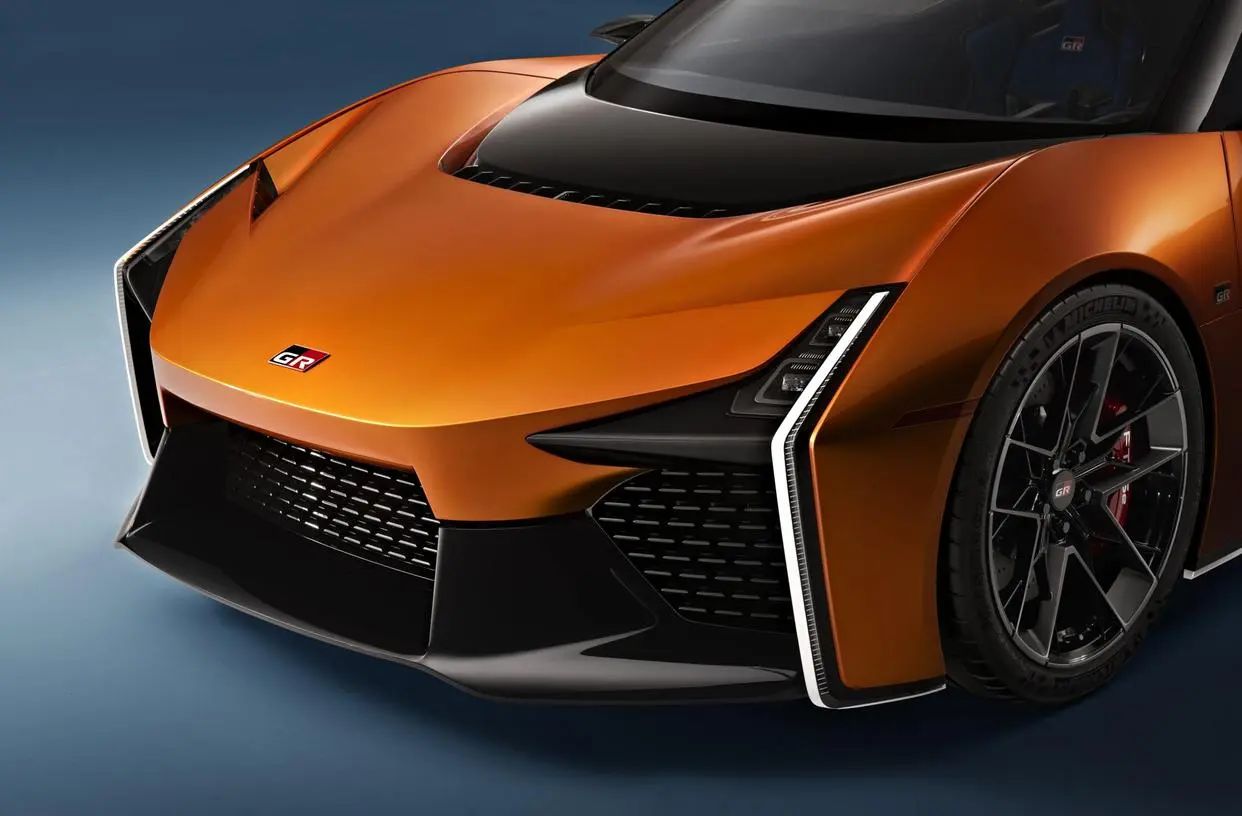 丰田开发变色涂料：一触即变，车身色彩随心换？