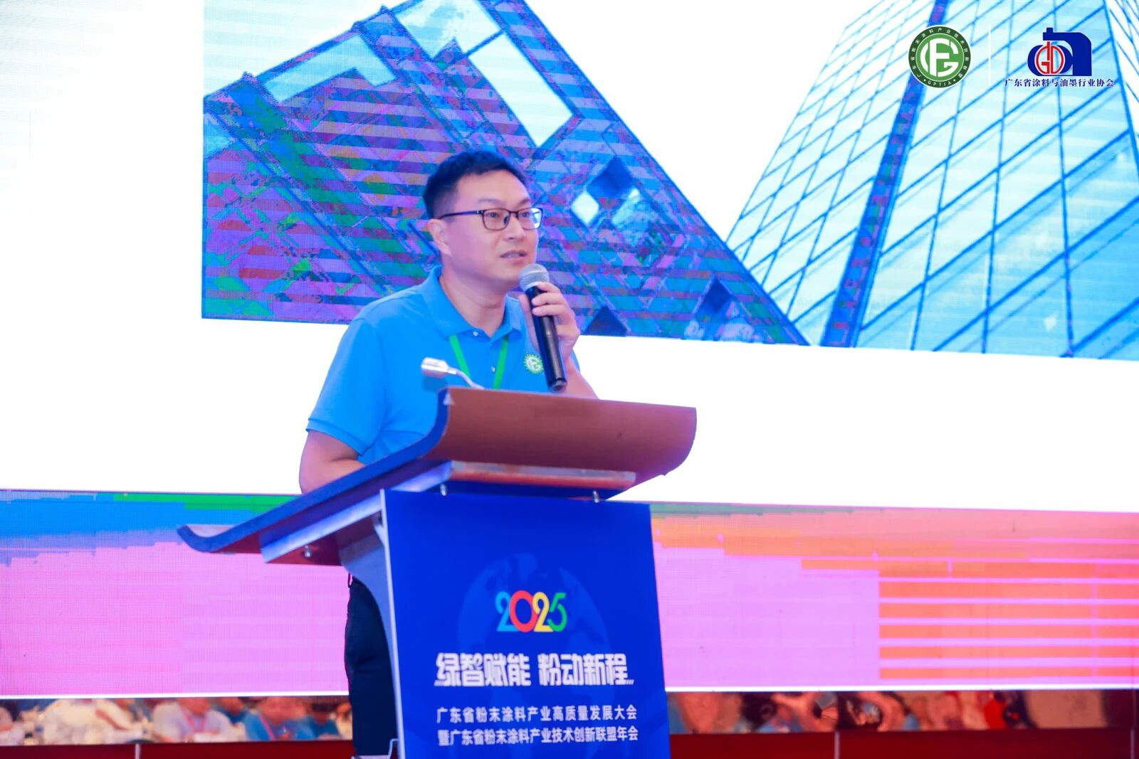 a0f4d50bb1863d566d8ed17784ea0295.jpg 7.jpg