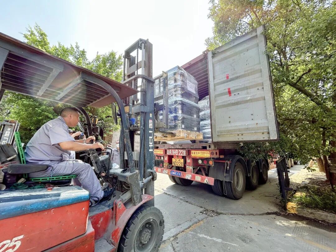 意库马新一批原装原罐艺术涂料抵华，意式匠心深耕中国市场