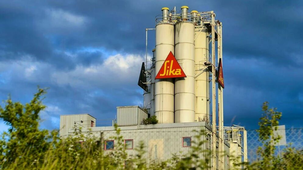 2025年前三季度销售额同比下滑3.8%，西卡拟裁员1500人