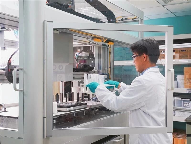 以技术创新提供全周期守护：多乐士专业混凝土防护装饰涂料重磅上市！