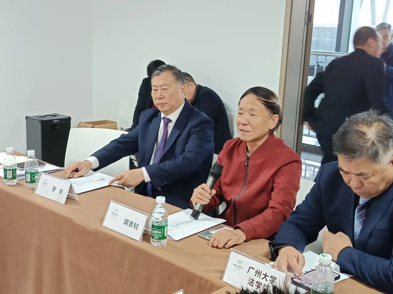 e69fd5fe87dbe066598ea2e46d77971b.jpg 微信图片_2025-11-24_090830_766.jpg