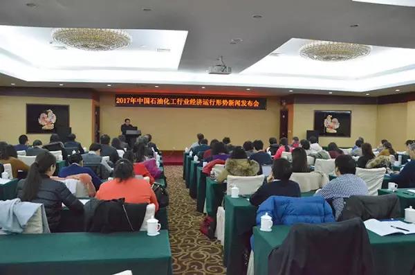 2016年涂料总产量1899.78万吨，产值4354.49亿元