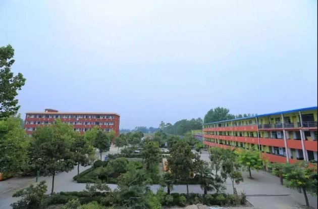 晨阳水漆助力遭遇&ldquo;问题水泥&rdquo;学校如期开学