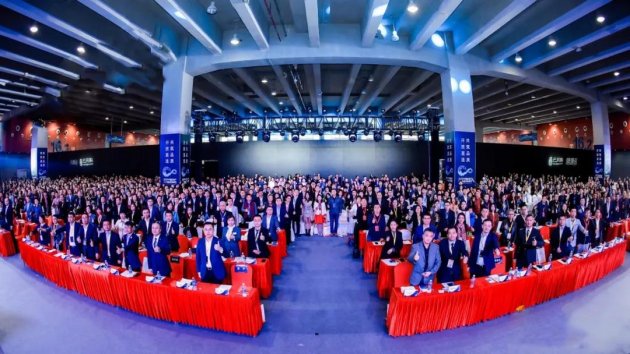 2019建筑涂料行业竞争力十强评选公布，美涂士荣耀上榜！