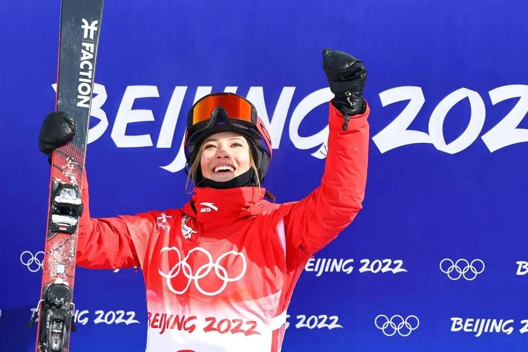 三棵树品牌代言人谷爱凌逆转摘银