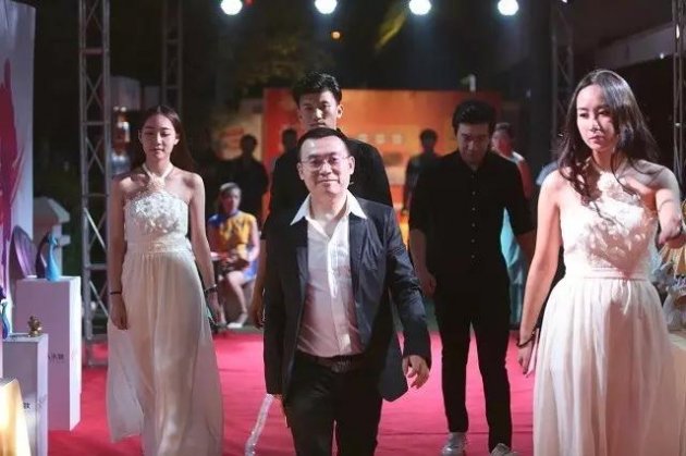 玩转“快乐粉丝”生意，吉人乐妆有一套！