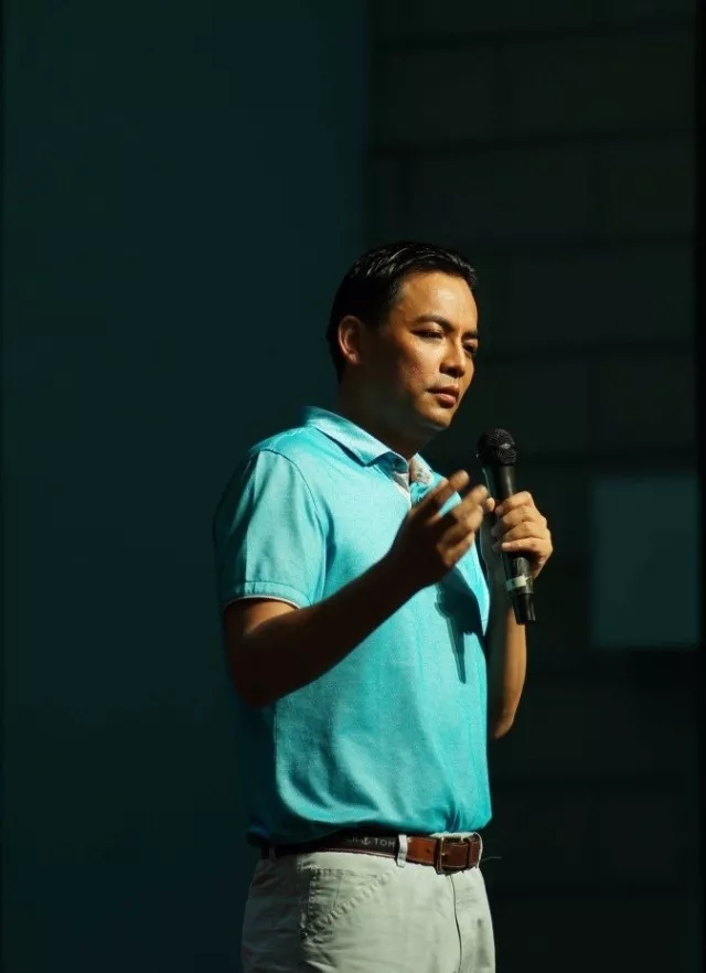 周伟建：我是一个平凡的人，我要带着一批平凡的人去创造一个个不