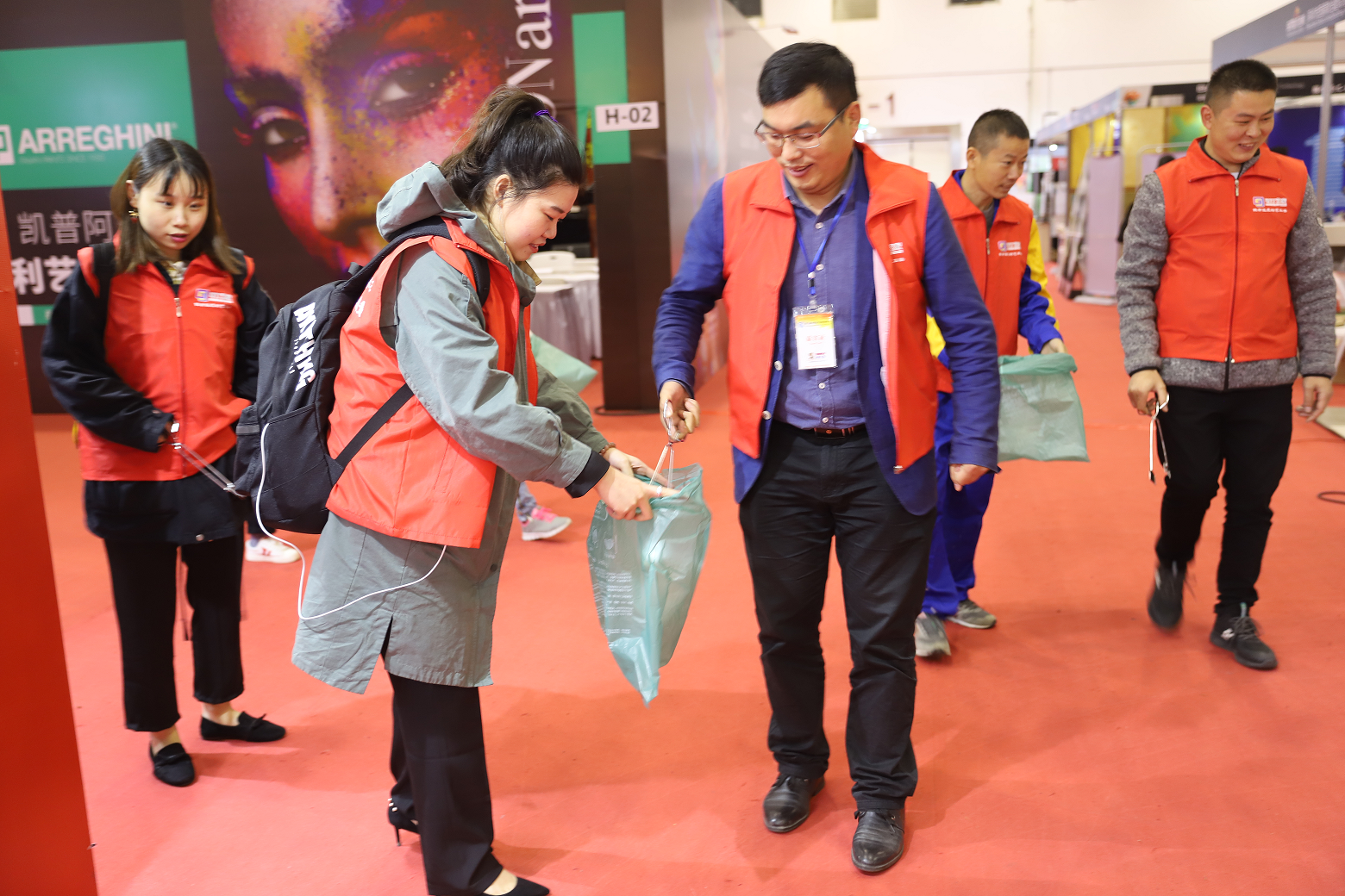 可汀艺家，带着社会责任感前行