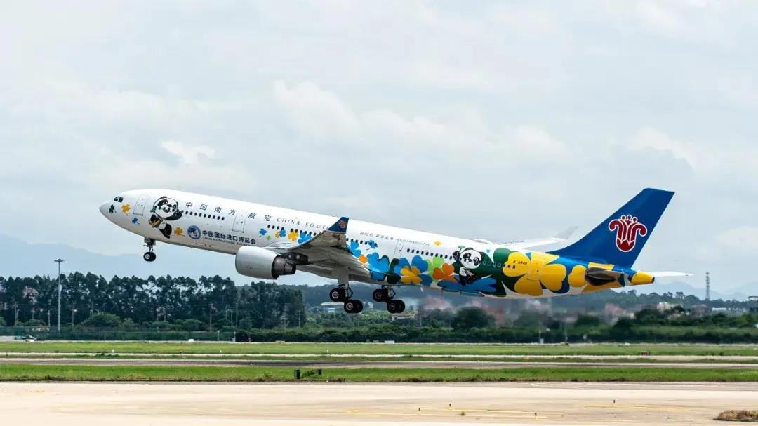 阿克苏诺贝尔为南航&ldquo;进博号&rdquo;彩绘客机提供涂料及喷涂服务