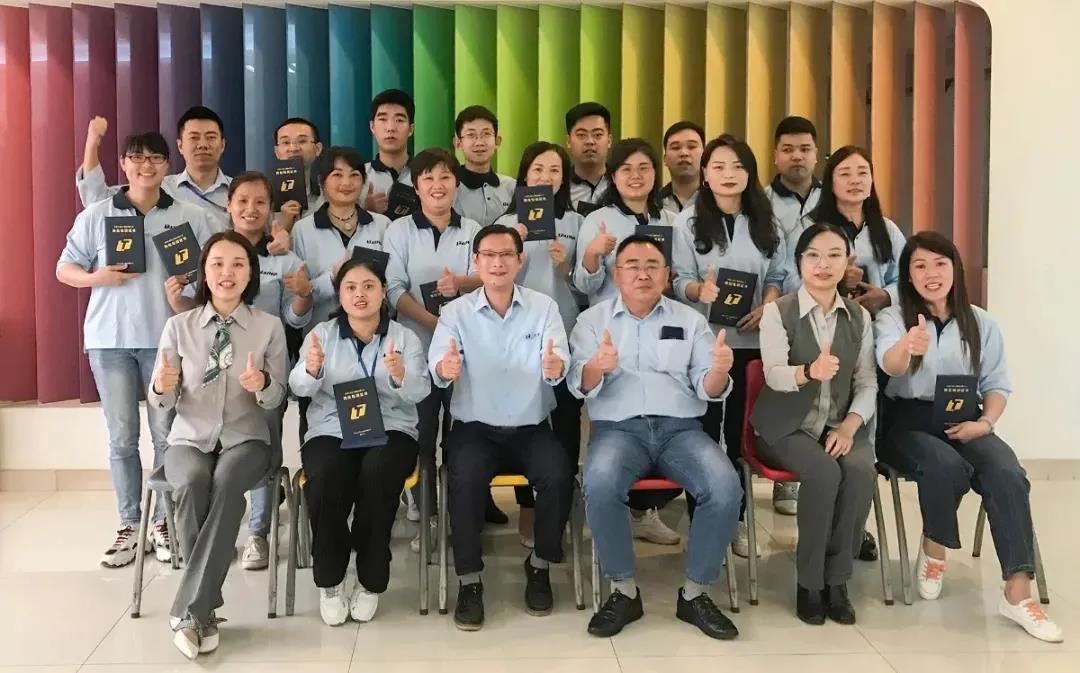 大宝漆成功举行第5期终端零售新模式培训班