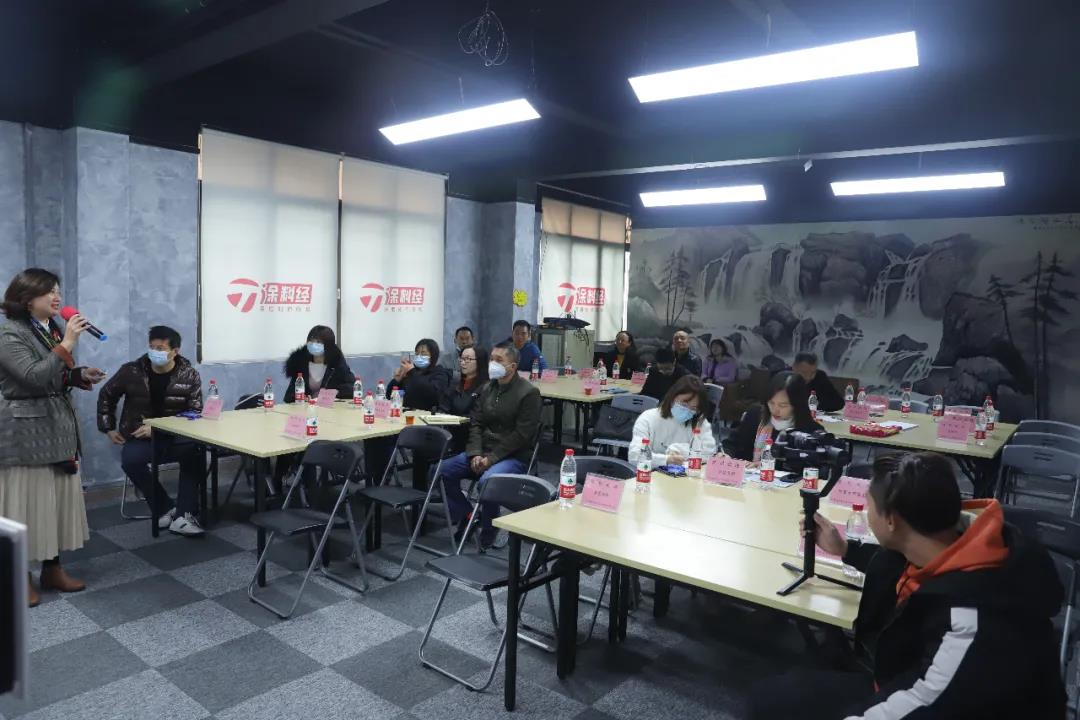 12月19日星佳咨询开展沙龙讲座，为企业提供用人智慧