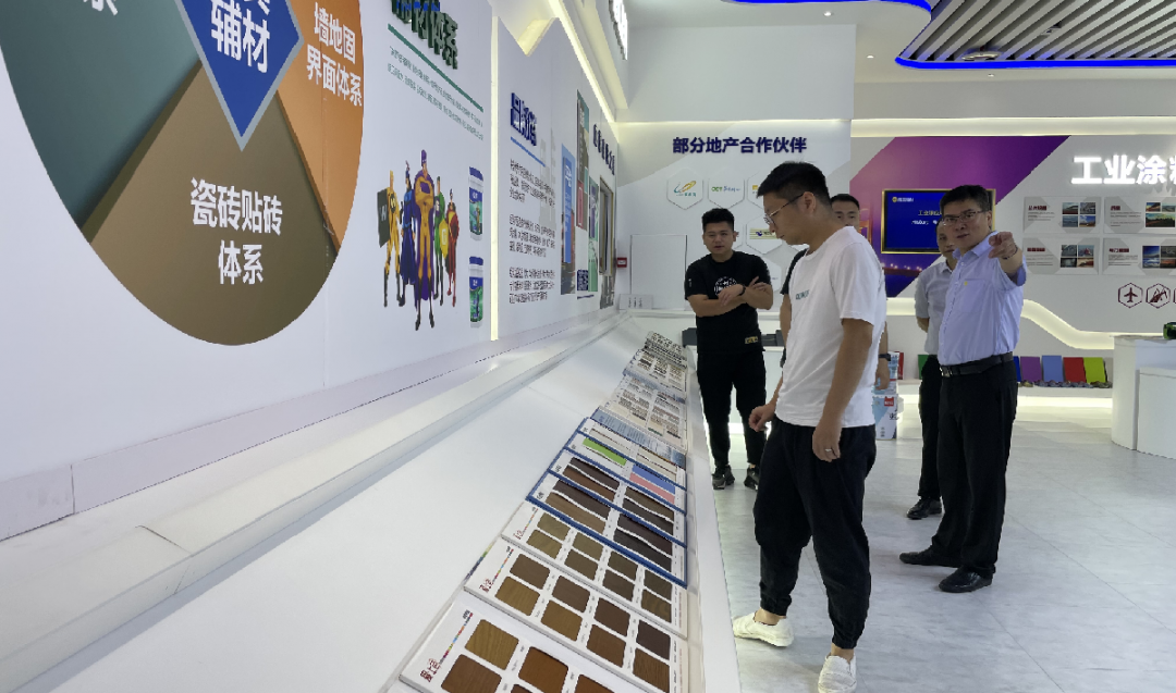 林氏木业到访展辰新材