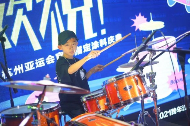 不要跟嘉宝莉比&ldquo;年轻&rdquo;